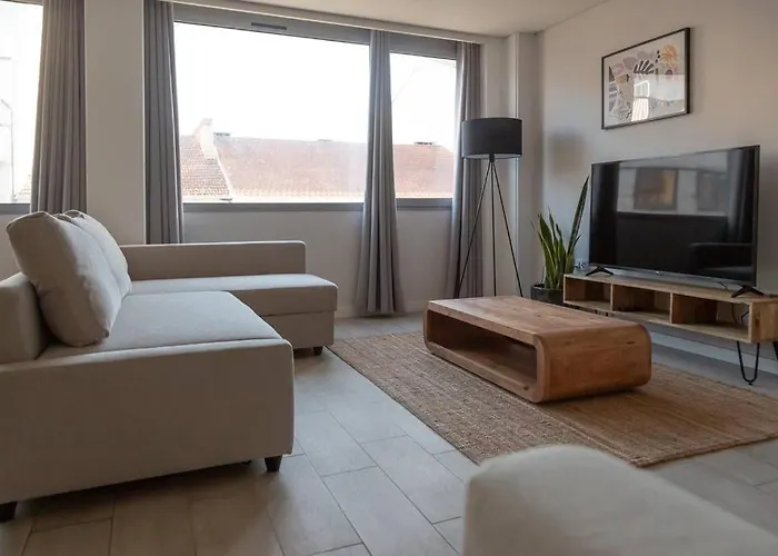 Marques Deluxe 3 & 4 *