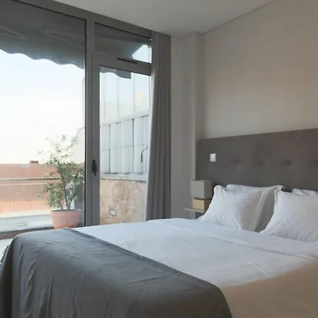 Marques Deluxe 3 & 4 *